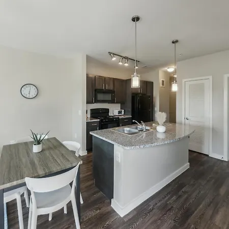 C Creek 9206I New Construction 1Bd Apt I Gated